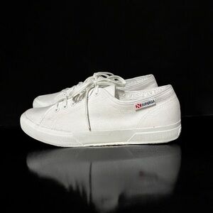 🌻NEW Unisex Superga Low Cut White Sneaker 39.5